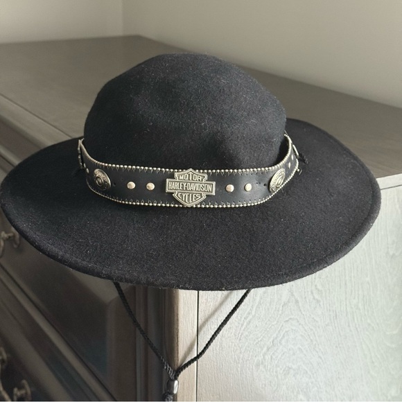 Vintage Harley-Davidson Hat & Crossbody Handbag main image 6
